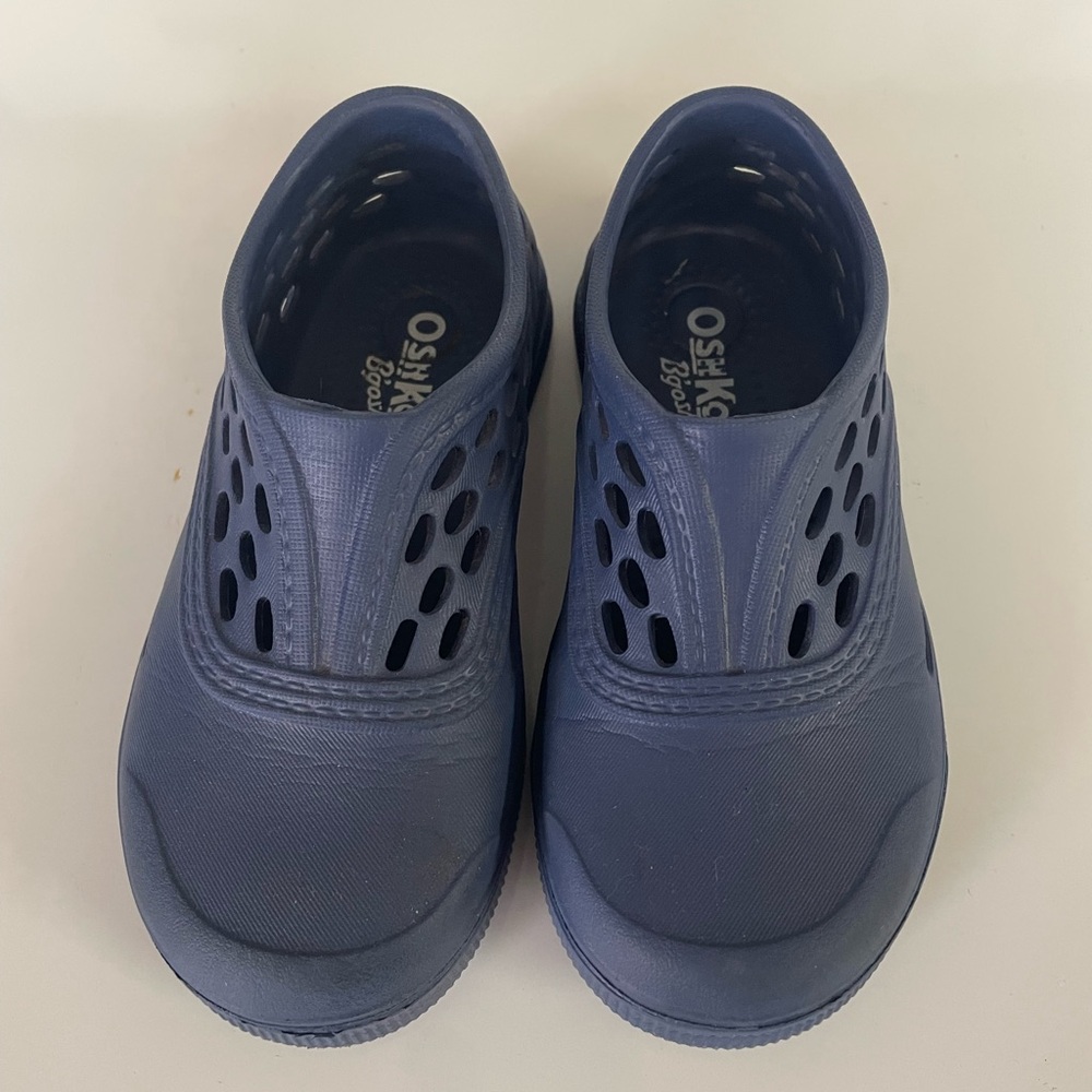 OshKosh B’Gosh rubber‎ summer slip on shoes size 7 toddlers blue